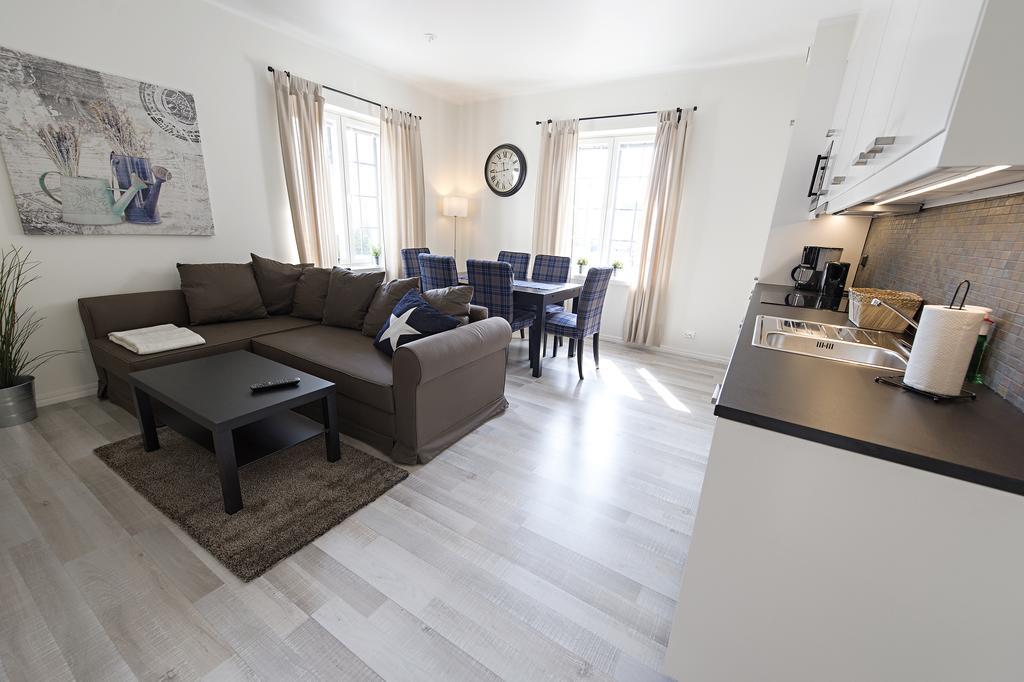 Townhouse Apartments Mariehamn Room photo