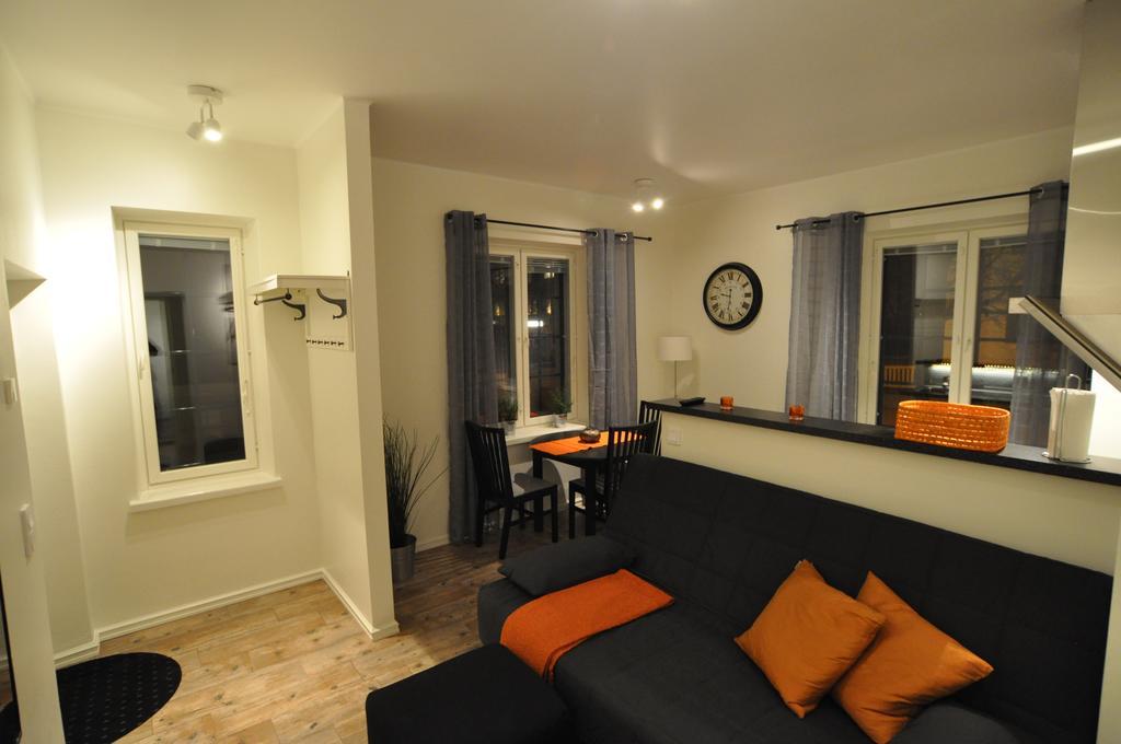 Townhouse Apartments Mariehamn Room photo